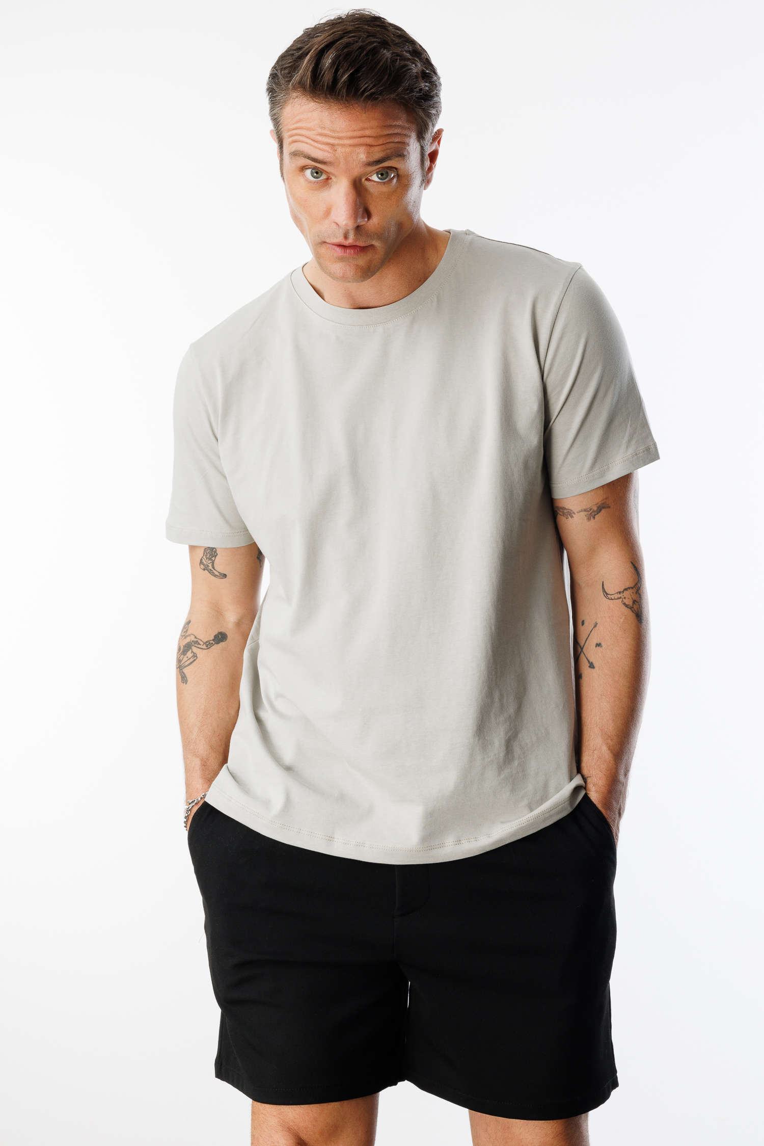 Erkek%20T-shirt%20%100%20Pamuk%20Regular%20Fit%20Standart%20Kesim%20Bisiklet%20Yaka%20Basic%20Tişört%20BASIC-T-SHIRT1-Gri