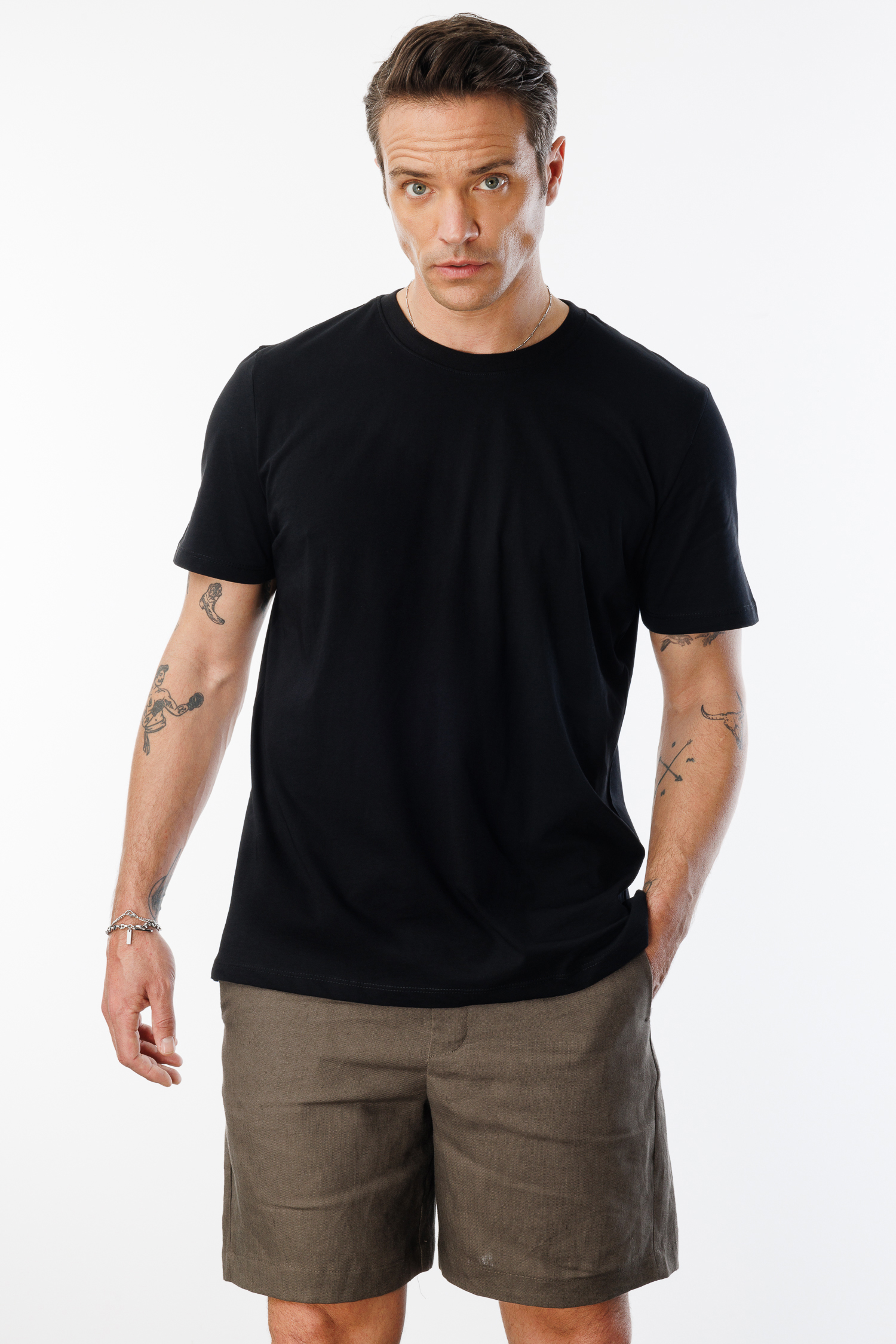 Erkek%20T-shirt%20%100%20Pamuk%20Regular%20Fit%20Standart%20Kesim%20Bisiklet%20Yaka%20Basic%20Tişört%20BASIC-T-SHIRT1-Siyah