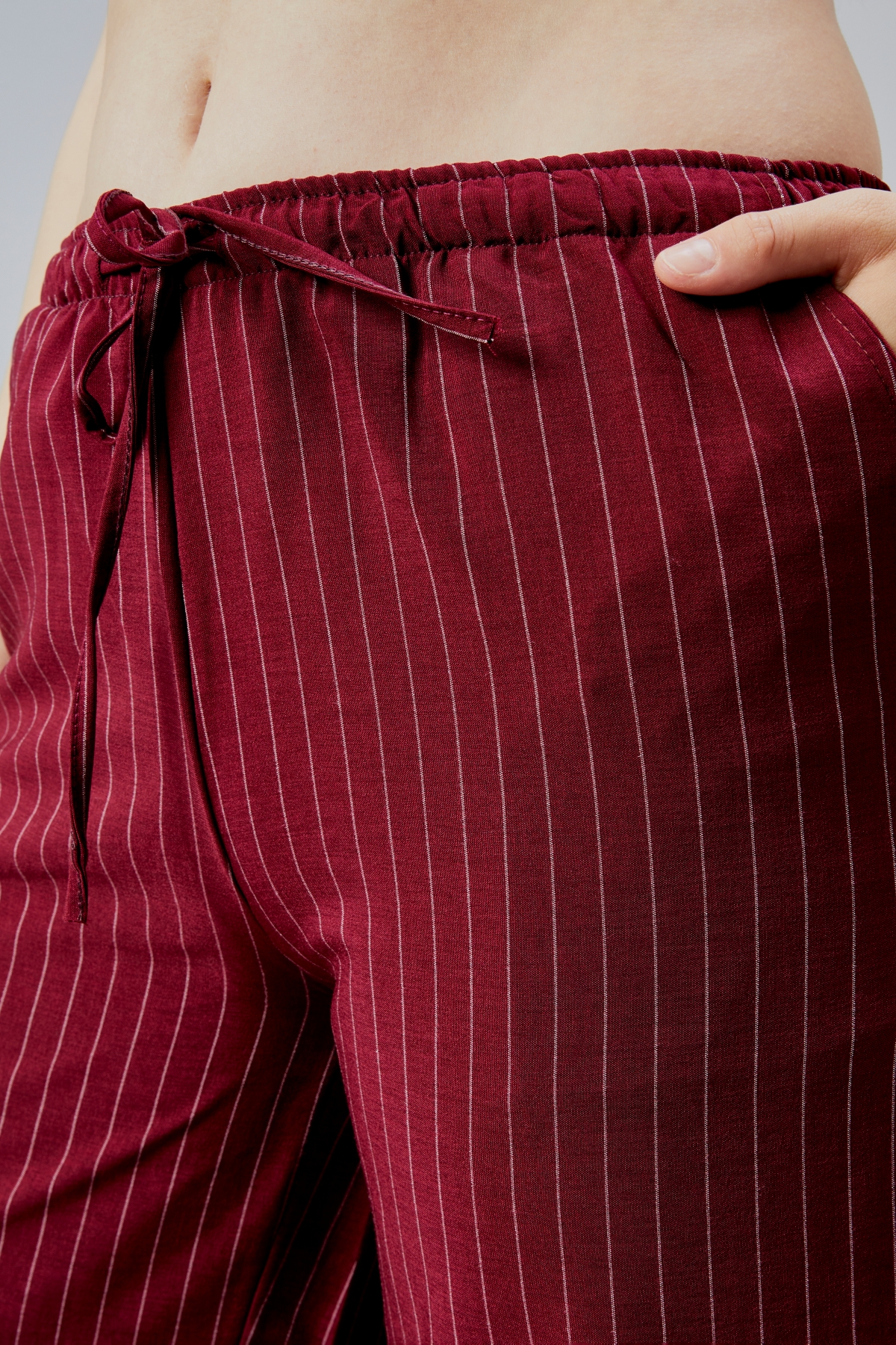Kadın%20Pantolon%20Geniş%20Paça%20Yüksel%20Bel%20Cepli%20Çizgili Pantolon%20ÇİZGİLİ-PANTOLON-Bordo