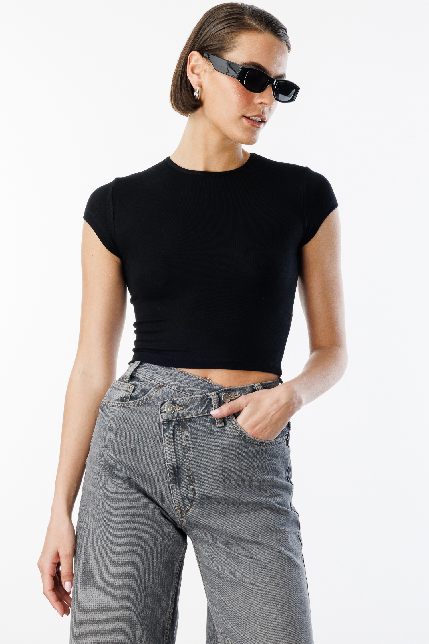 Kısa%20Kollu%20Kadın%20Crop%20T-shirt%20CROP-T-SHIRT-Siyah