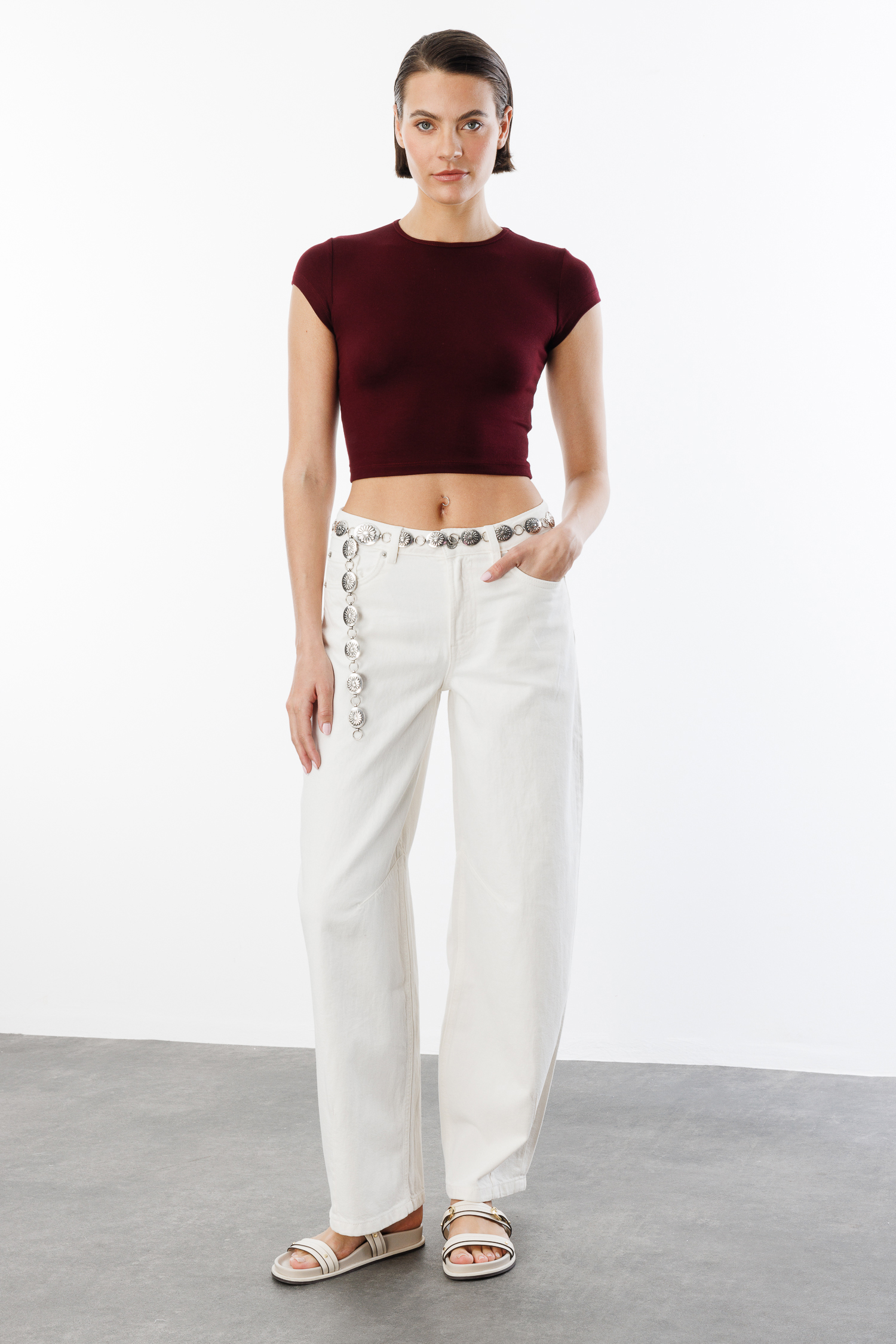 Kısa%20Kollu%20Kadın%20Crop%20T-shirt%20CROP-T-SHIRT-Bordo