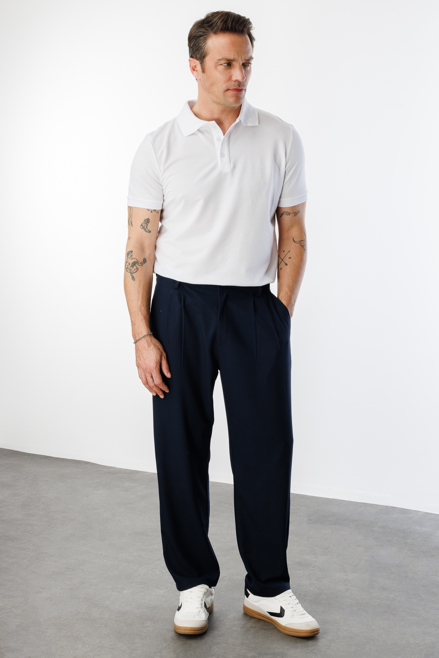 Erkek%20Baggy%20Fit%20Kumaş%20Pantolon%20ERKEK-KUMAŞ-PANTOLON-Lacivert
