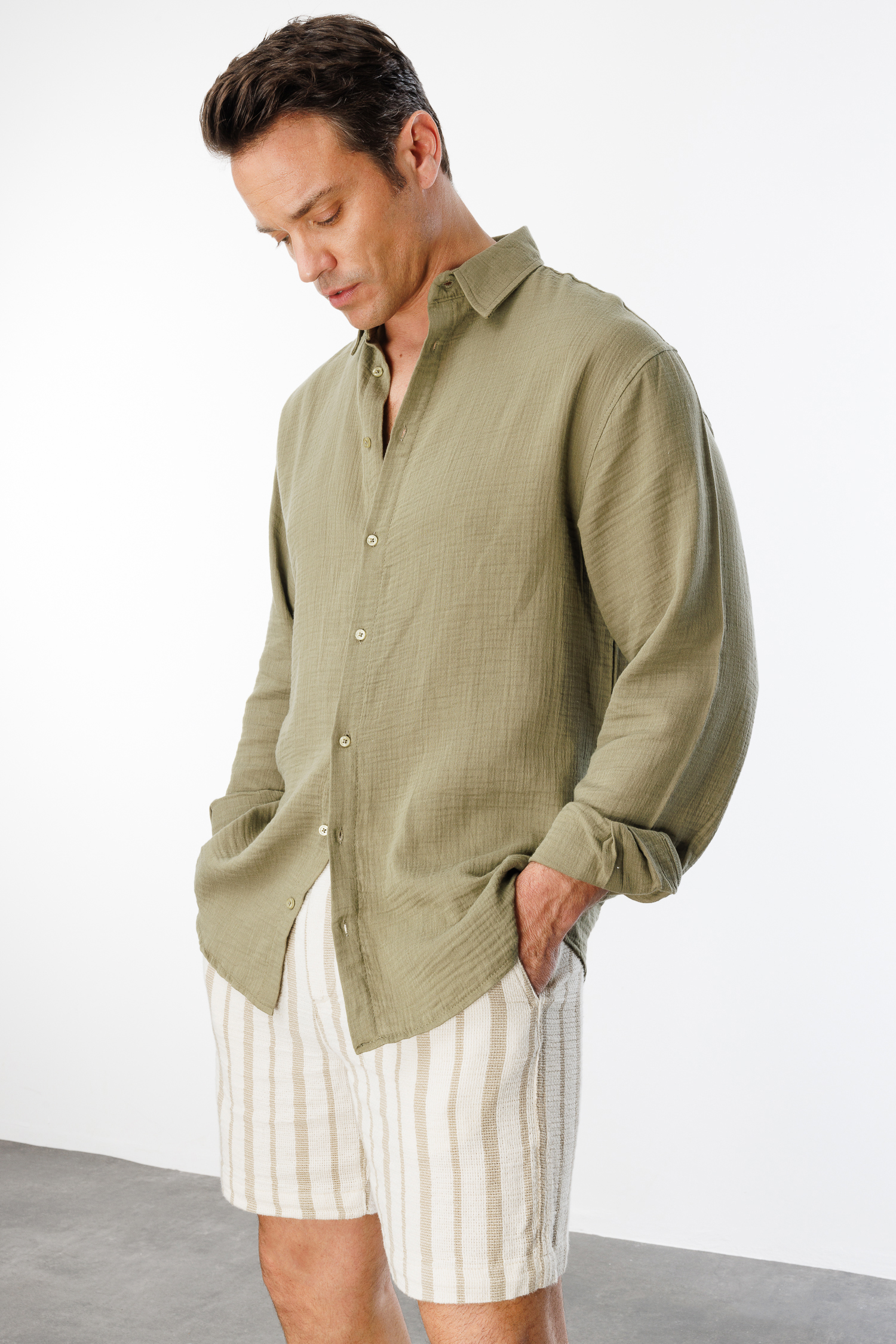 Oversize%20Basic%20Erkek%20Müslin%20Gömlek%20ERKEK-MÜSLİN-GÖMLEK-Haki