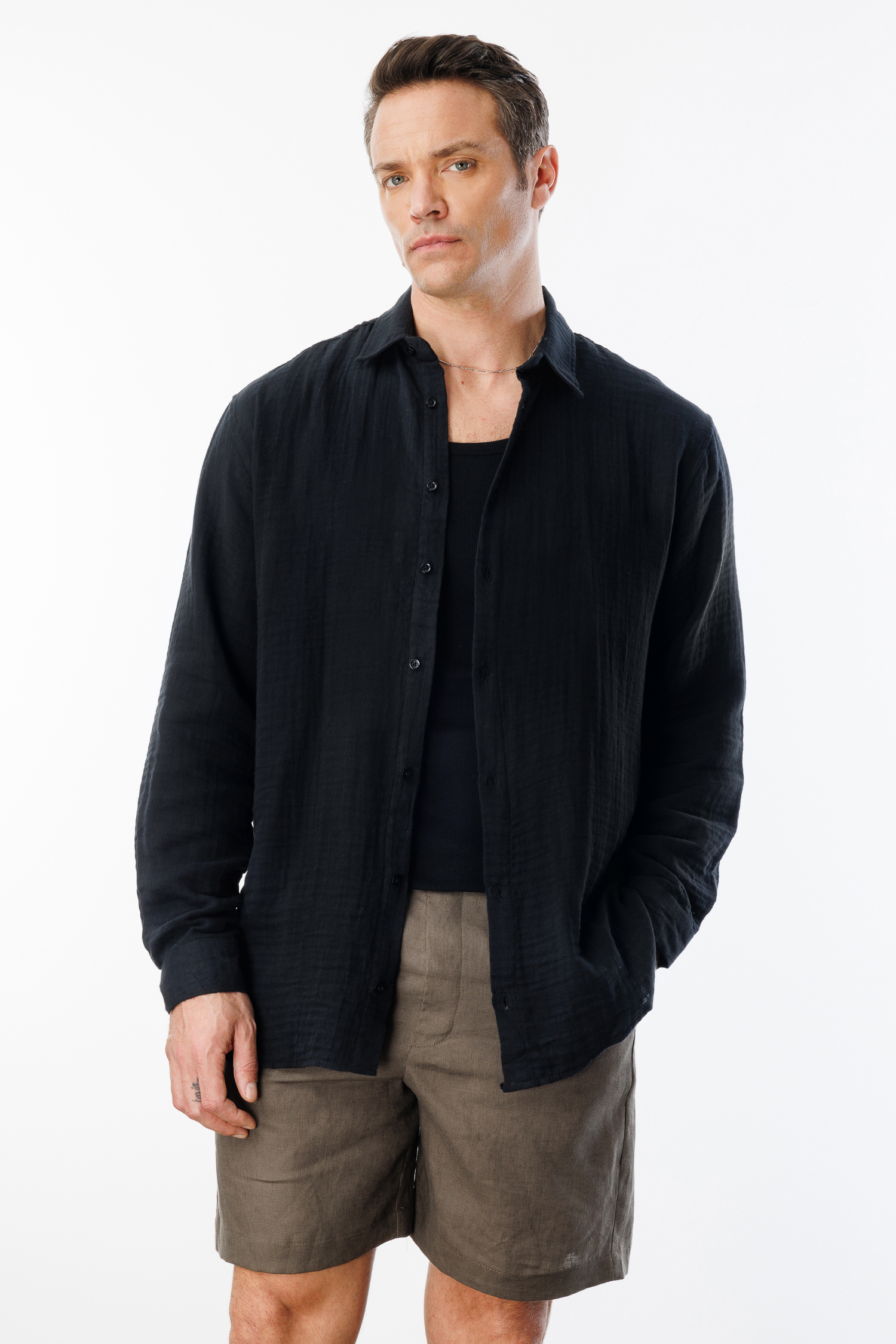 Oversize%20Basic%20Erkek%20Müslin%20Gömlek%20ERKEK-MÜSLİN-GÖMLEK-Siyah