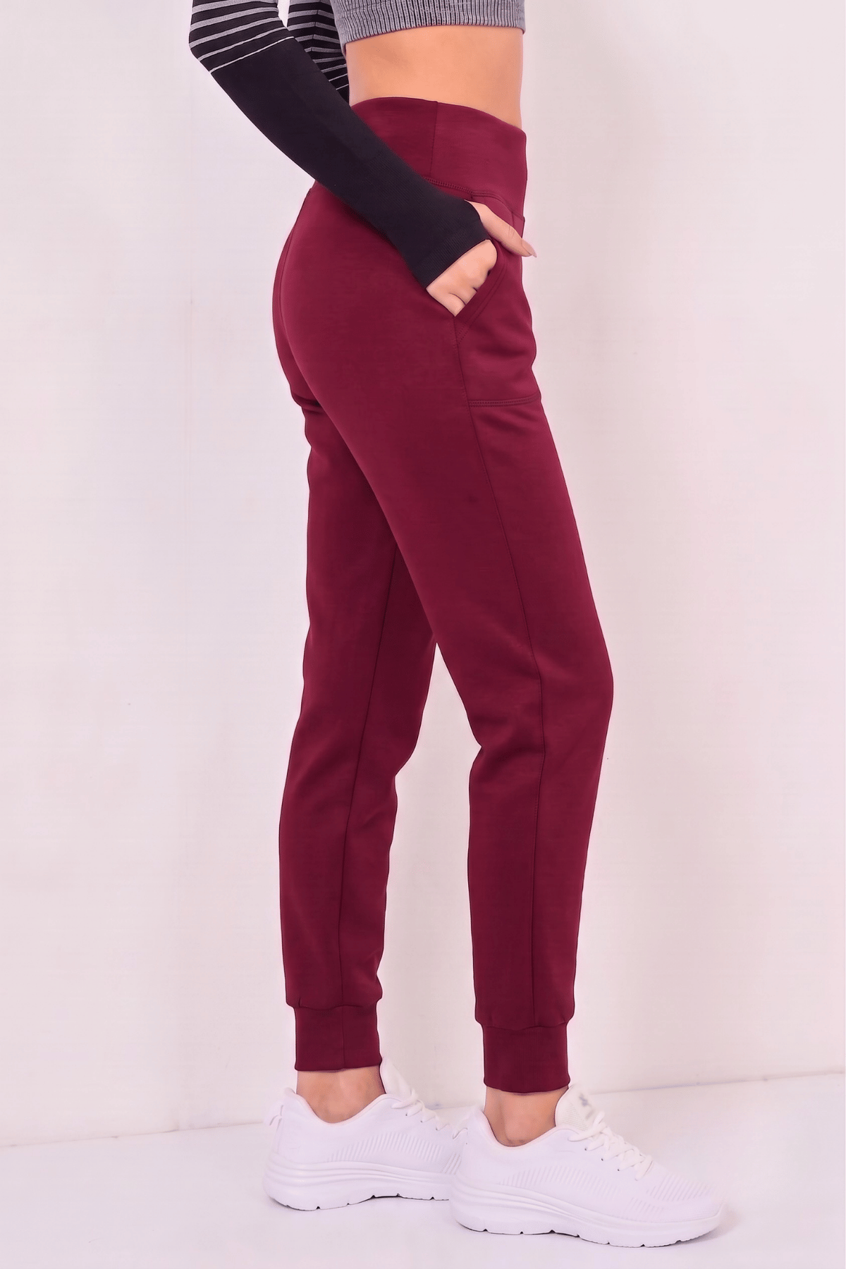 Kadın%20Jogger%20Eşofman%20Esnek%20Yüksek%20Bel%20Jogger%20Eşofman%20Altı%20KADIN-JGRTYT-Bordo
