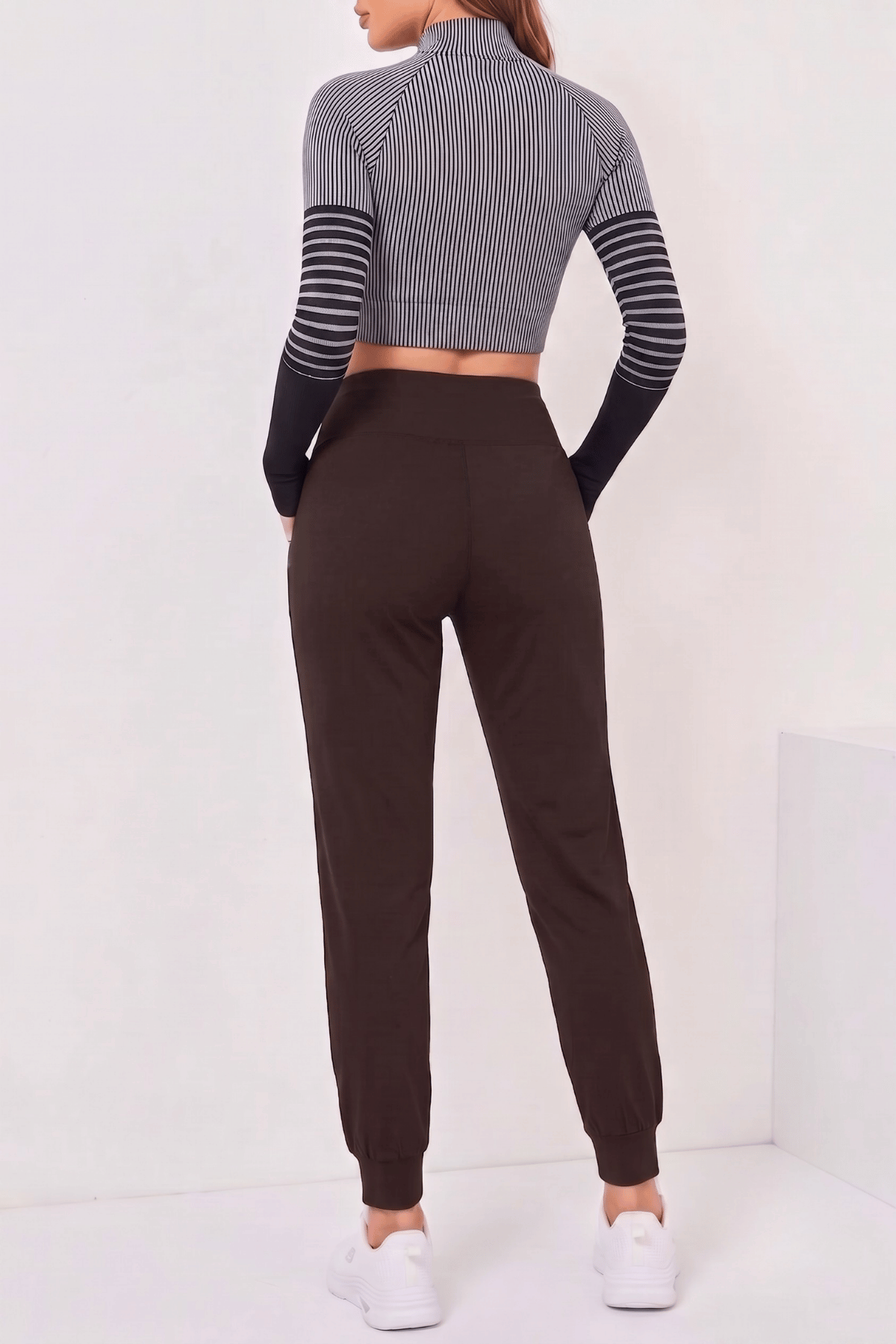 Kadın%20Jogger%20Eşofman%20Esnek%20Yüksek%20Bel%20Jogger%20Eşofman%20Altı%20KADIN-JGRTYT-Kahverengi