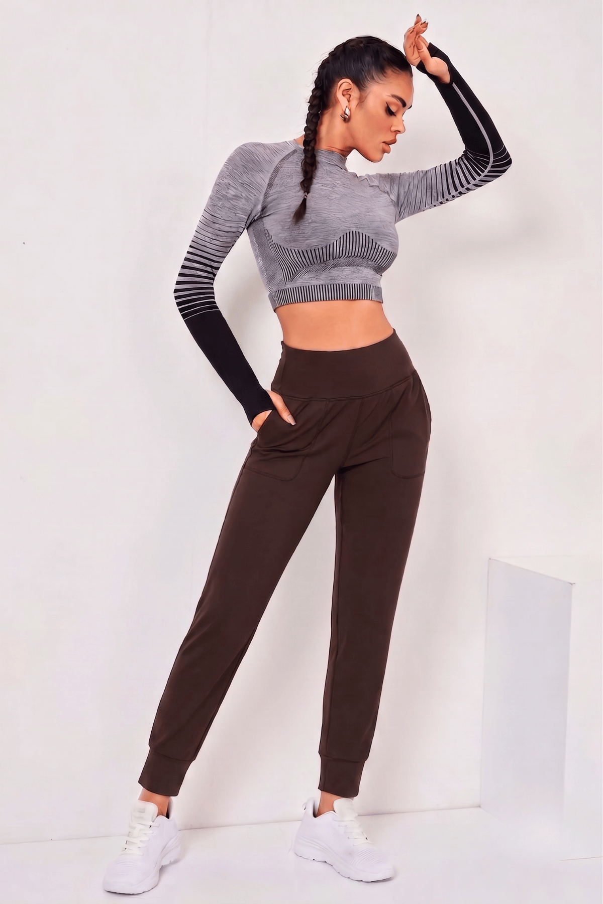 Kadın%20Jogger%20Eşofman%20Esnek%20Yüksek%20Bel%20Jogger%20Eşofman%20Altı%20KADIN-JGRTYT-Kahverengi