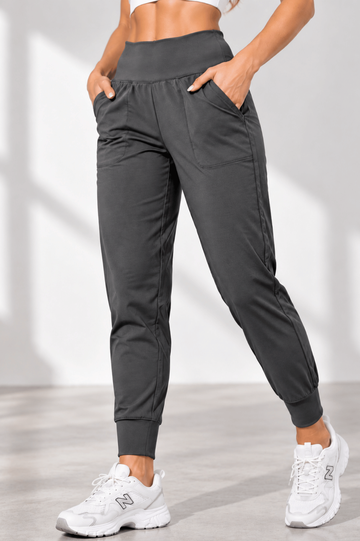 Kadın%20Eşofman%20Yüksek%20Bel%20Jogger%20Scuba%20Kumaş%20Cepli%20Rahat%20Kesim%20Jogger%20Eşofman%20Altı-Füme