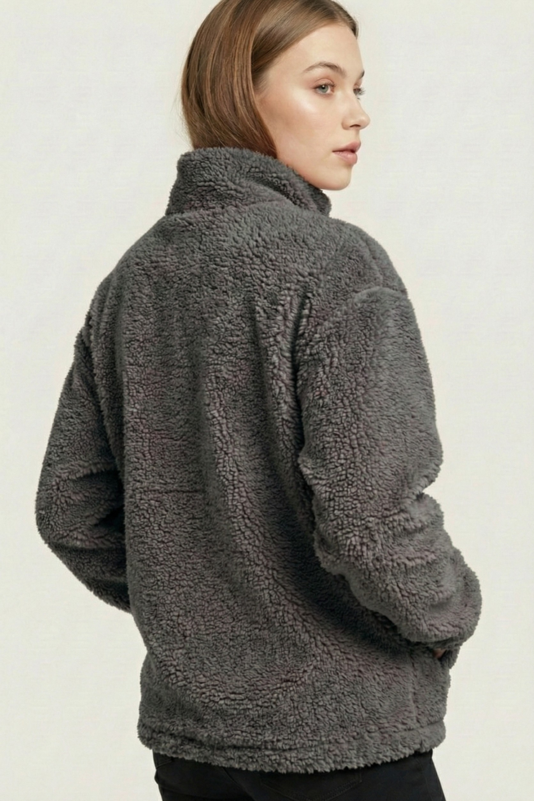 Kadın%20Peluş%20Tam%20Fermuarlı%20Cepli%20Sherpa%20Kuzu%20Kumaş%20Oversize%20Peluş%20Polar%20Sweatshirt-Füme