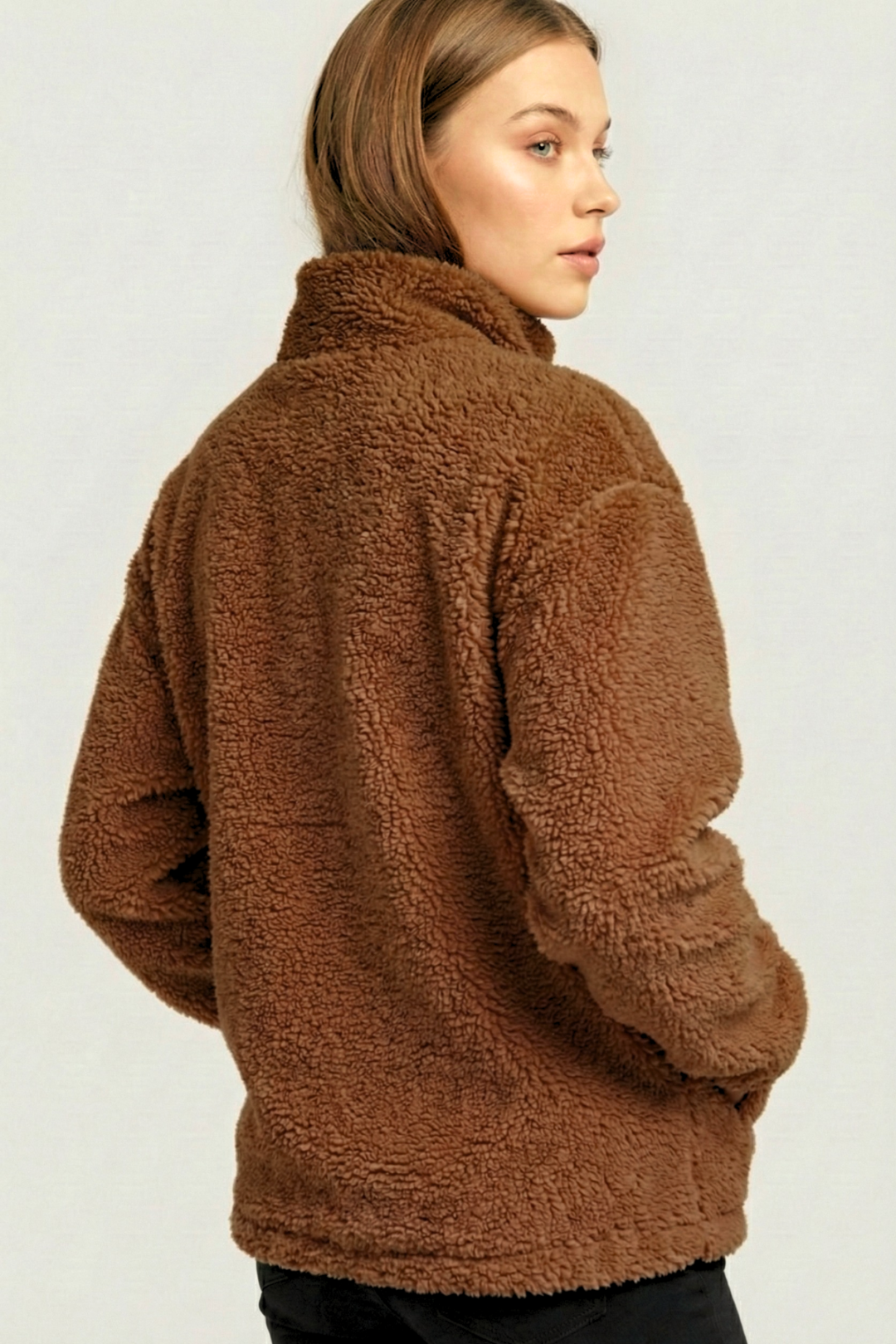 Kadın%20Peluş%20Tam%20Fermuarlı%20Cepli%20Sherpa%20Kuzu%20Kumaş%20Oversize%20Peluş%20Polar%20Sweatshirt-Kahverengi