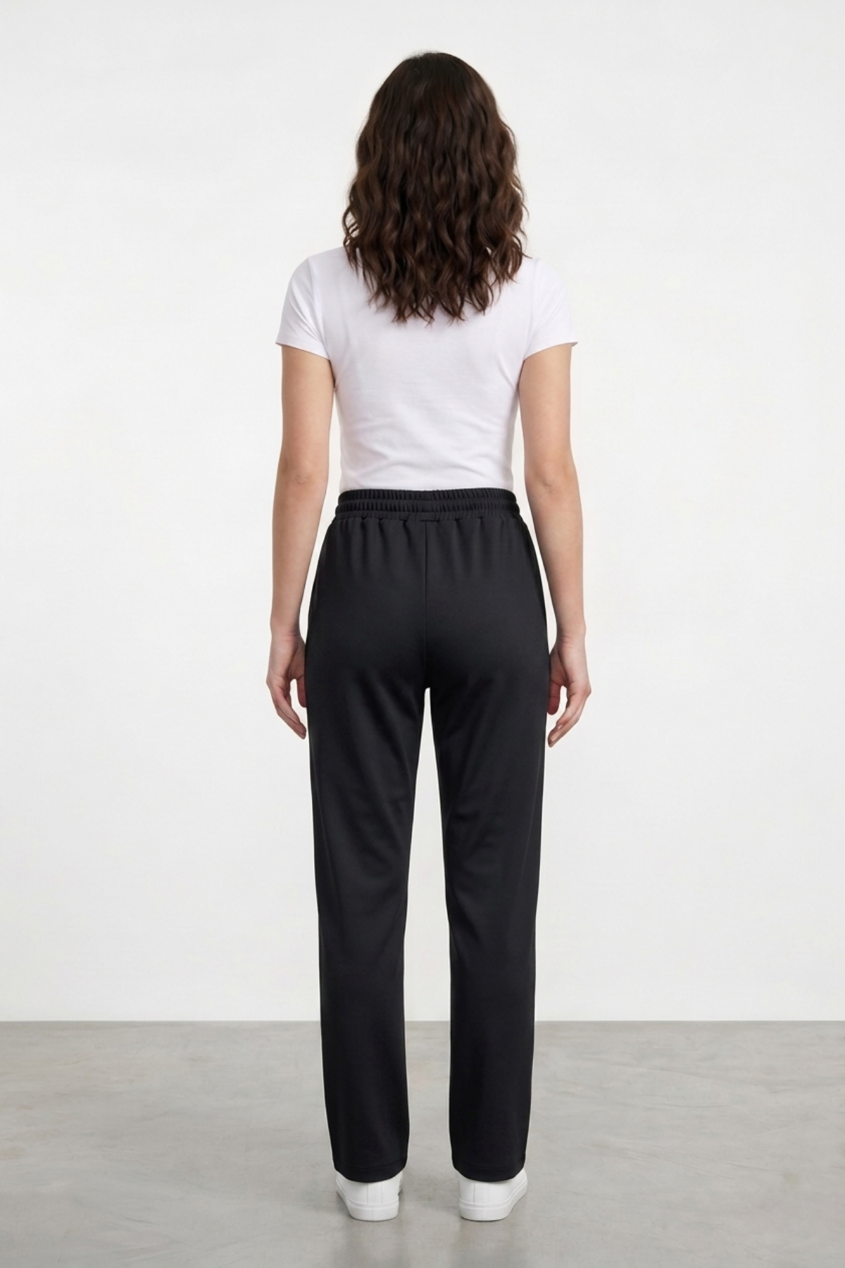Kadın%20Pantolon%20Beli%20Lastikli%20Cepli%20Rahat%20Kalıp%20Kadın%20Spor%20Pantolon-Siyah