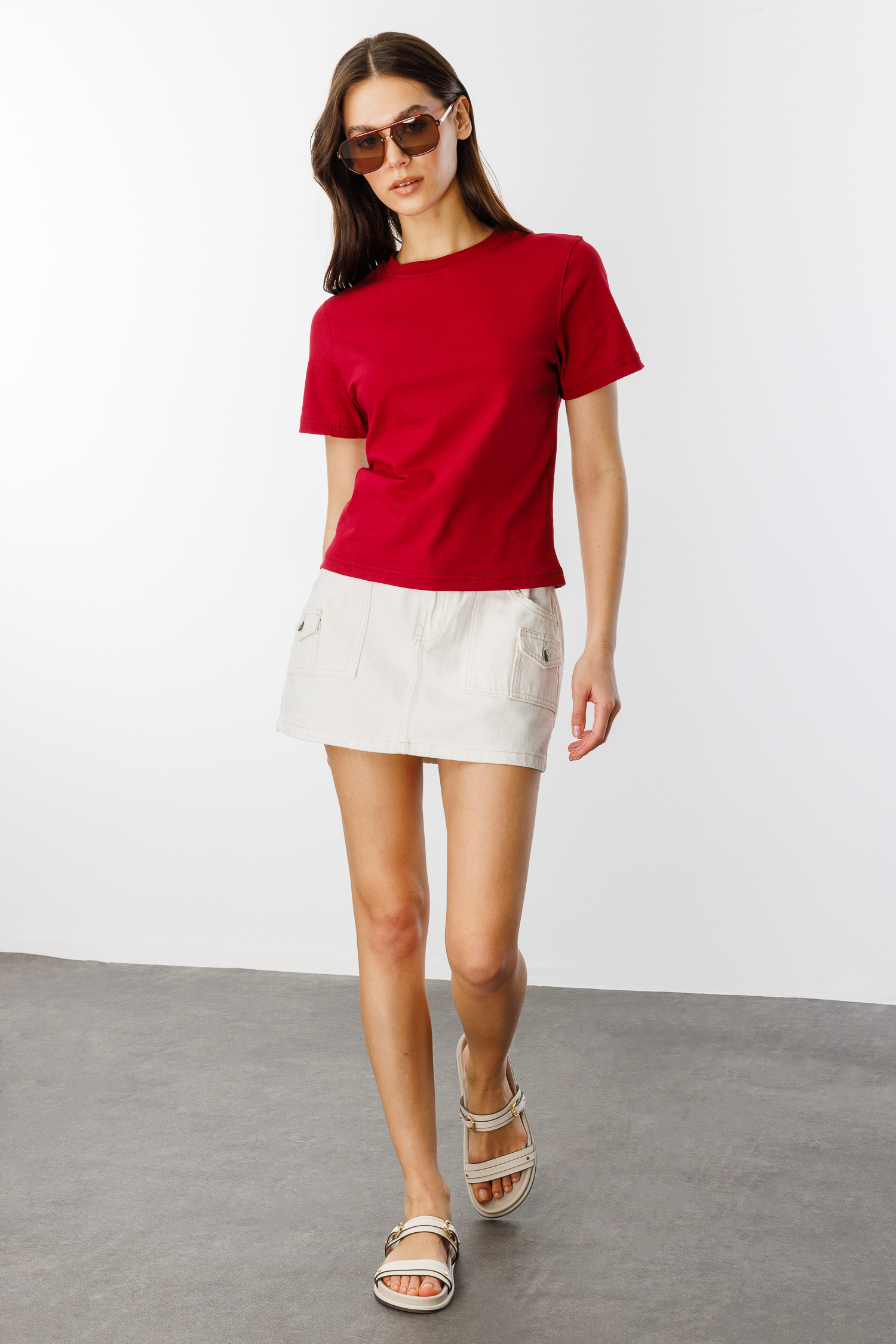 Kadın%20T-shirt%20Kısa%20Kollu%20Organik%20Pamuklu%20Bisiklet%20Yaka%20Crop%20T-shirt%20KADIN-T-SHIRT-Bordo