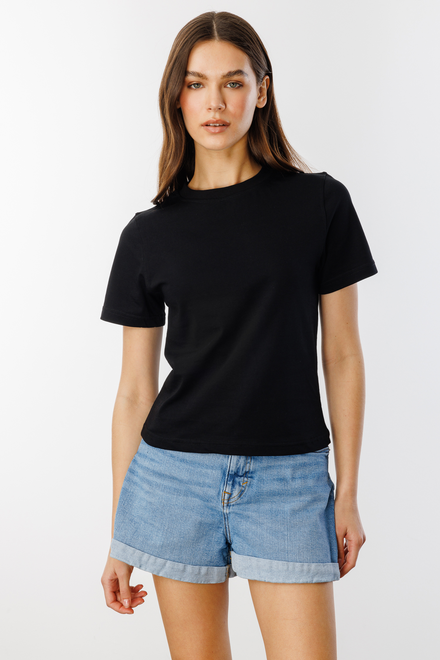 Kadın%20T-shirt%20Kısa%20Kollu%20Organik%20Pamuklu%20Bisiklet%20Yaka%20Crop%20T-shirt%20KADIN-T-SHIRT-Siyah