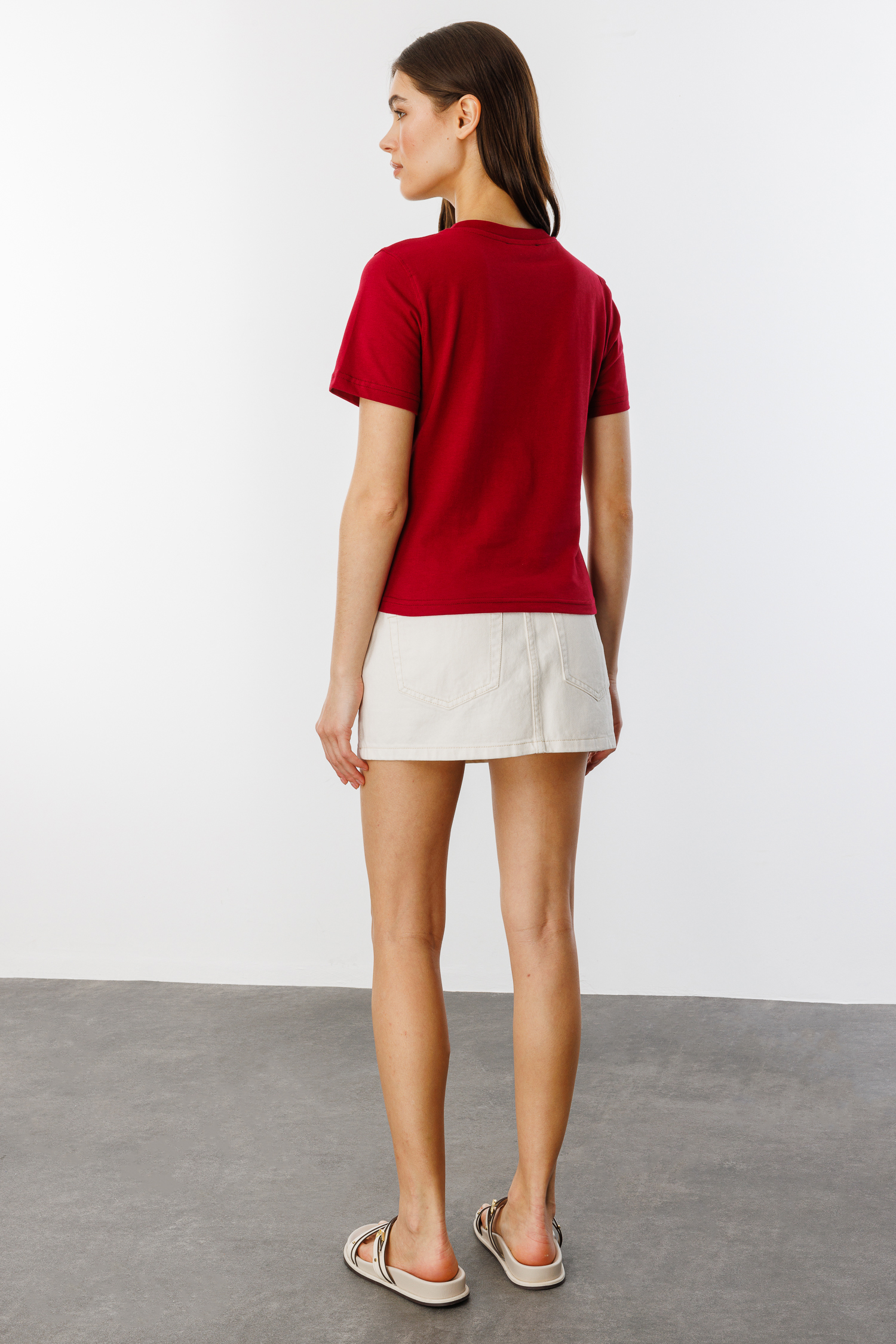 Kadın%20T-shirt%20Kısa%20Kollu%20Organik%20Pamuklu%20Bisiklet%20Yaka%20Crop%20T-shirt%20KADIN-T-SHIRT-Bordo