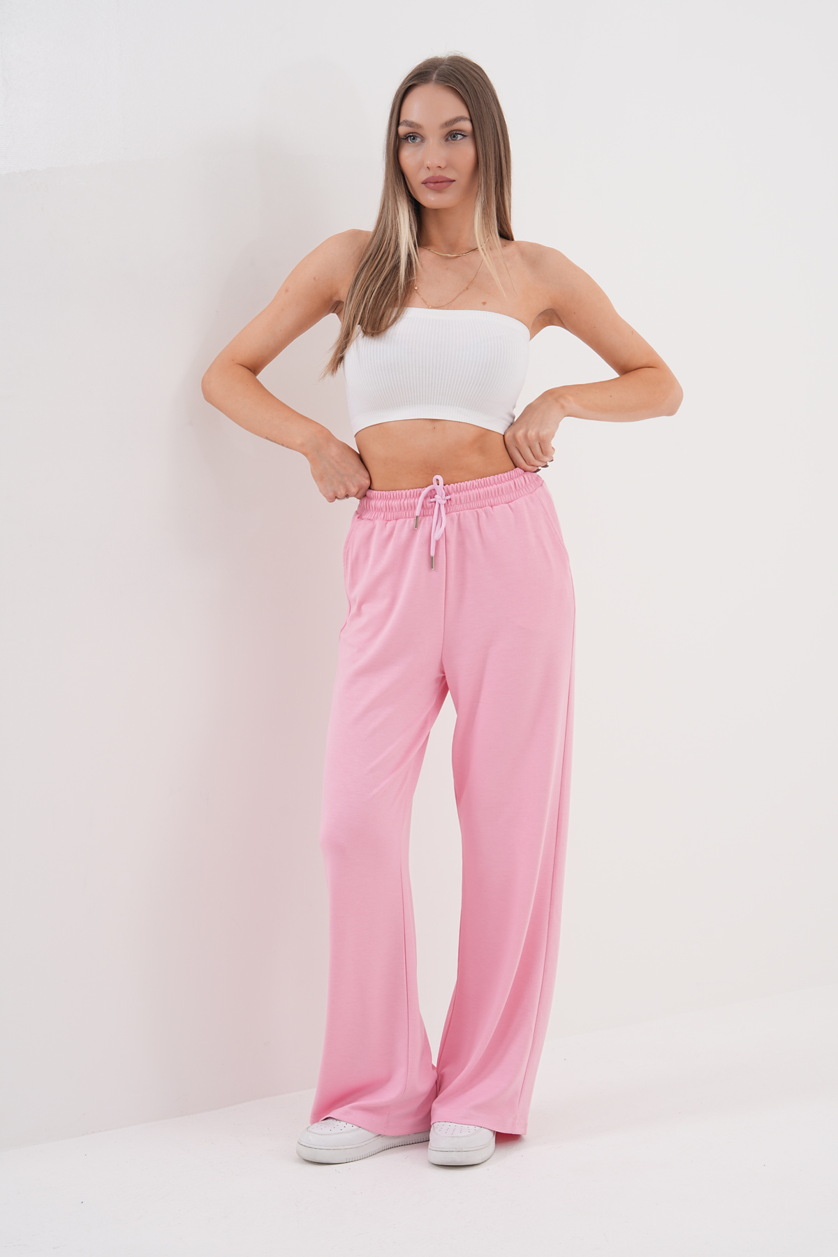 Kadın%20Geniş%20Paça%20Modal%20Eşofman%20Altı%20MODAL-EŞOFMAN-PEMBE