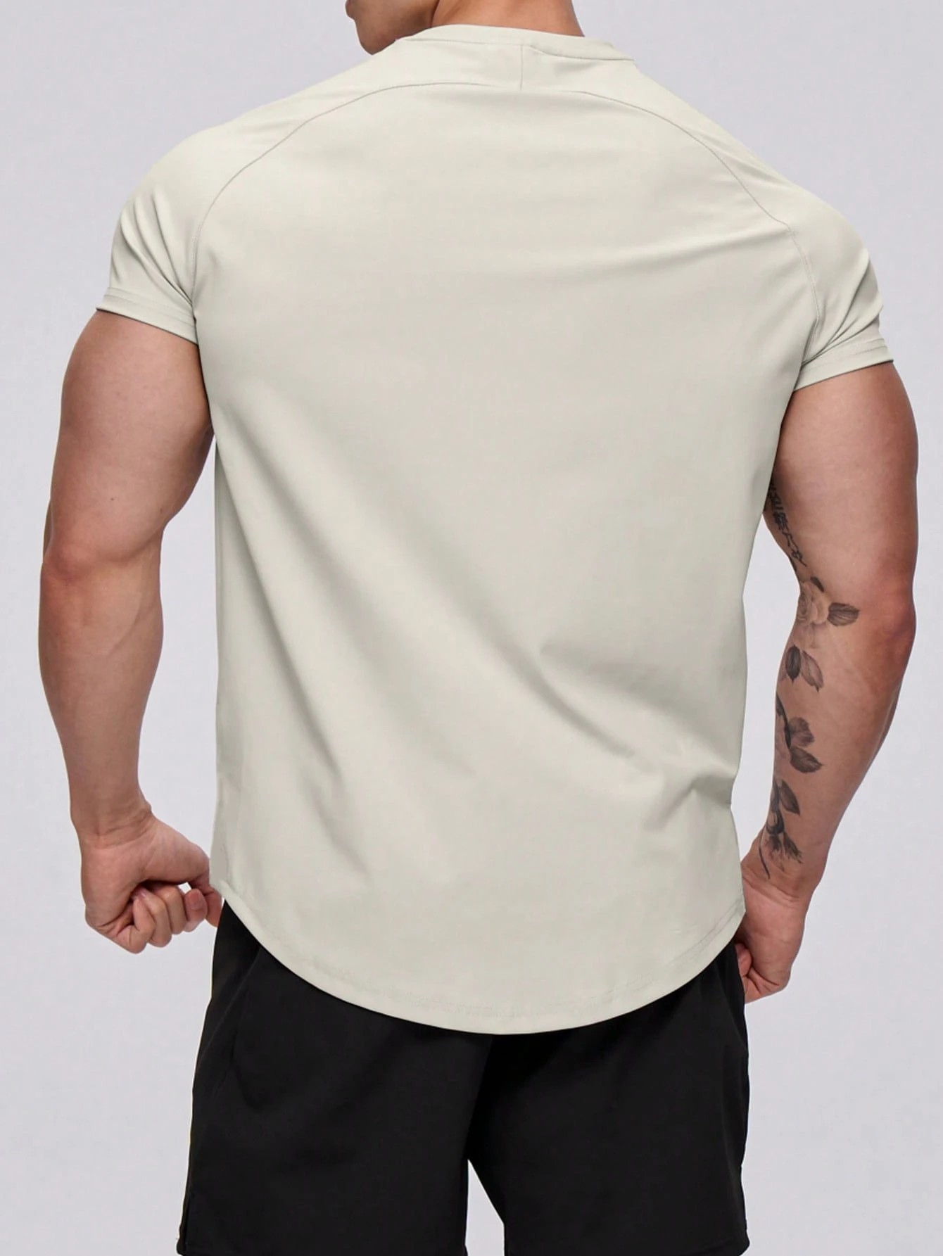 Erkek%20Spor%20Tişört%20Running%20Sports%20Gym%20Reglan%20Oval%20Kesim%20Penye%20T-shirt%20OVALT-SHİRT-Bej