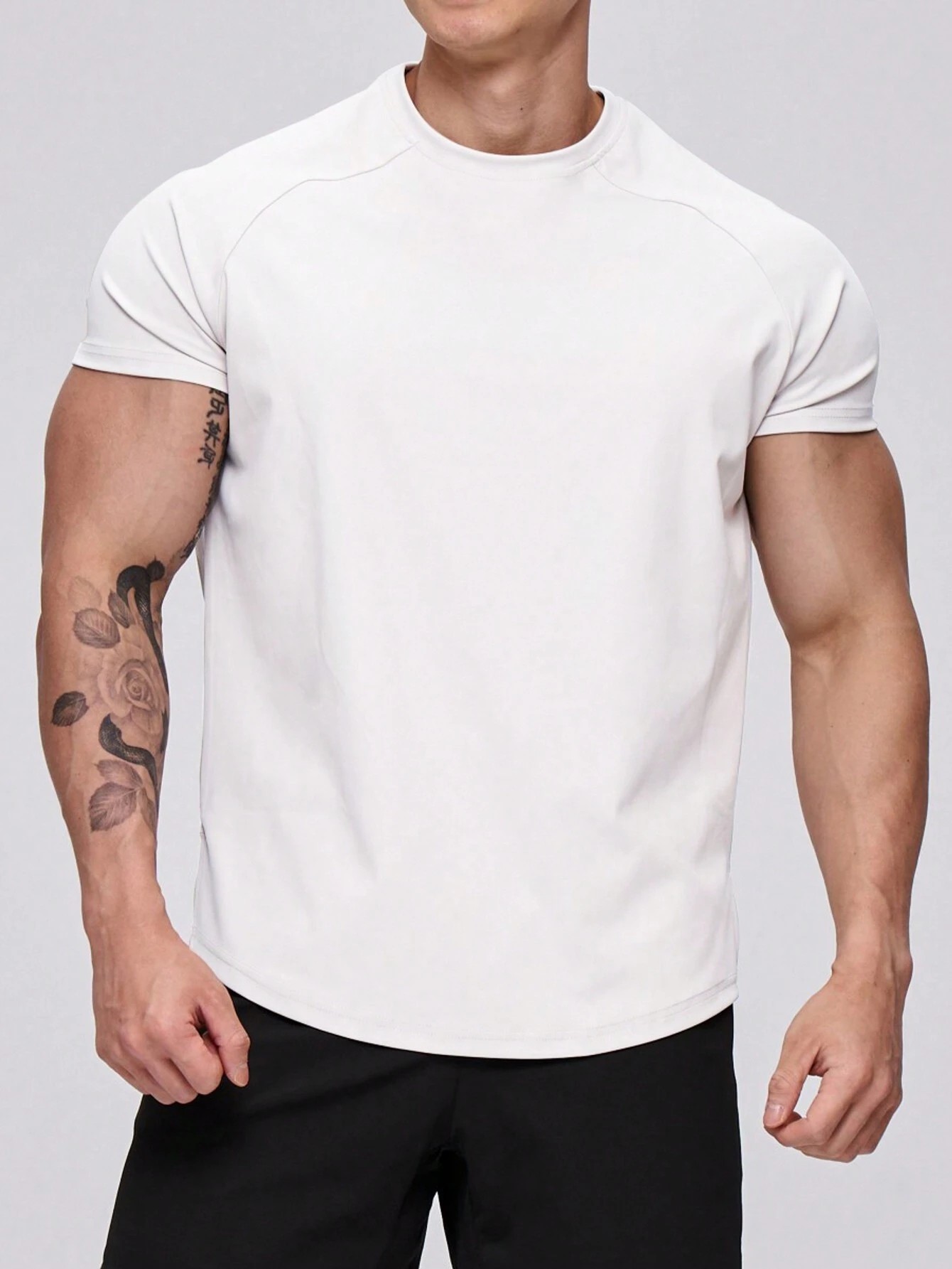 Erkek%20Spor%20Tişört%20Running%20Sports%20Gym%20Reglan%20Oval%20Kesim%20Penye%20T-shirt%20OVALT-SHİRT-Beyaz