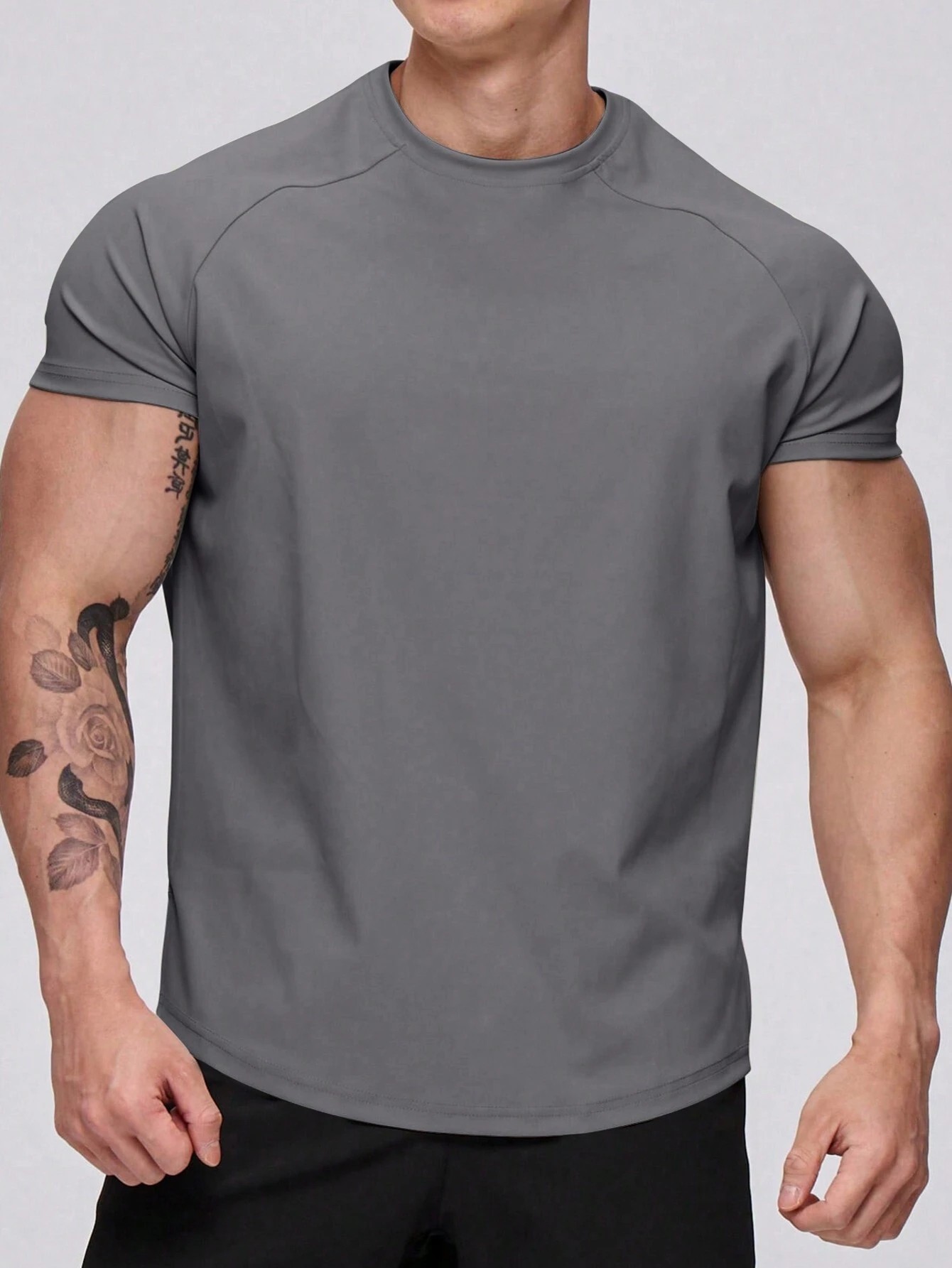 Erkek%20Spor%20Tişört%20Running%20Sports%20Gym%20Reglan%20Oval%20Kesim%20Penye%20T-shirt%20OVALT-SHİRT-Füme