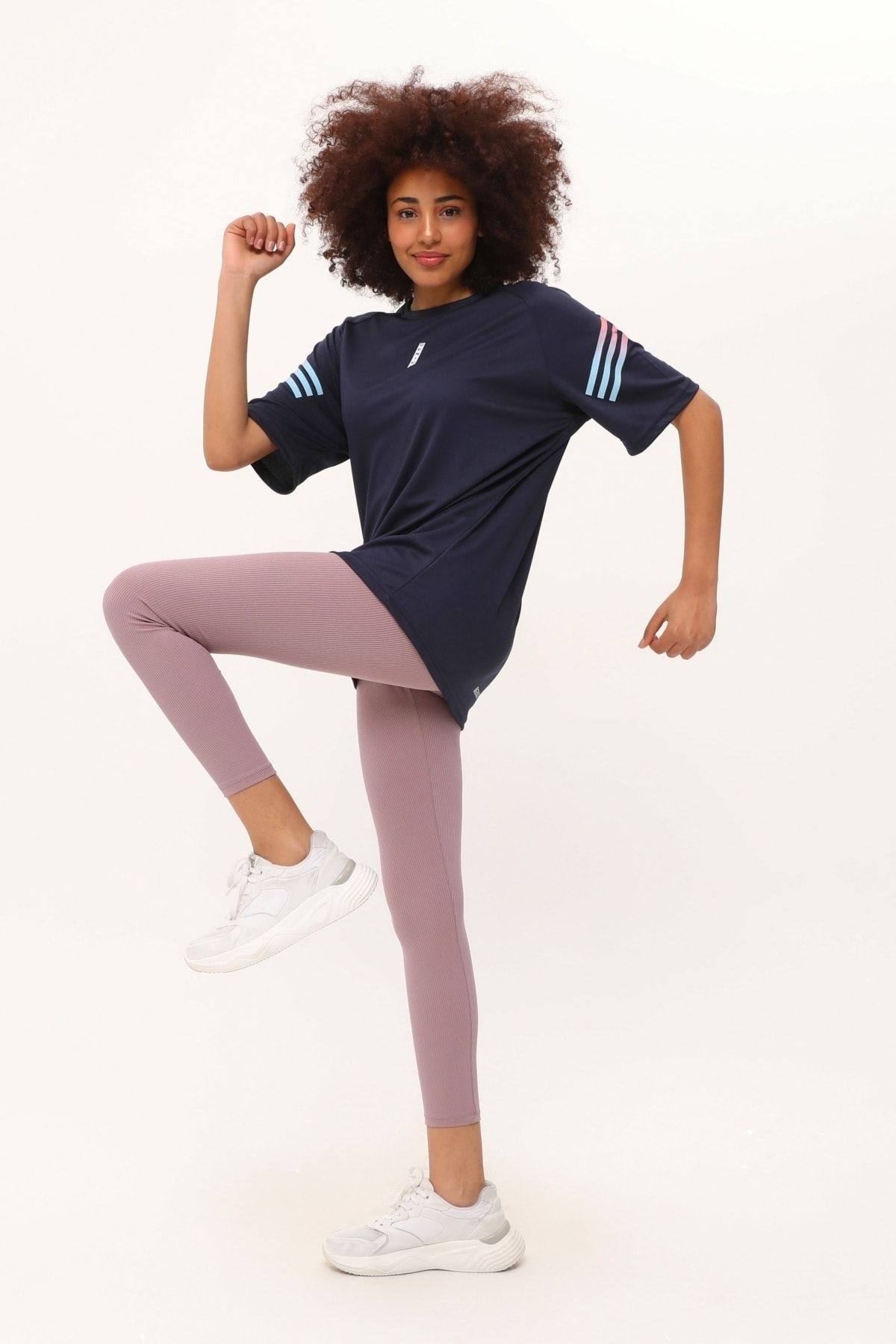 Kadın%20Spor%20Baskılı%20Fitness,%20Antrenman%20Fit%20Spor%20T-Shirt