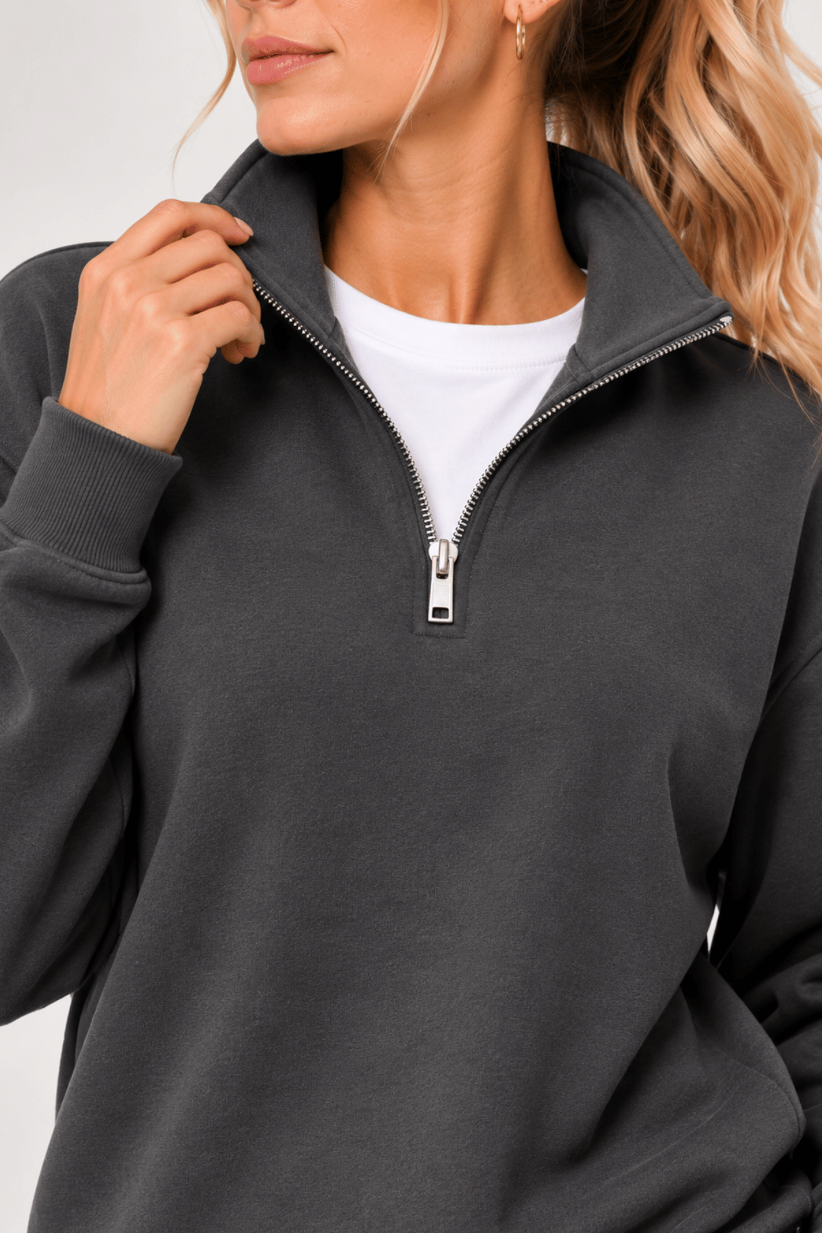 Kadın%20Sweatshirt%20Dik%20Yaka%20Yarım%20Fermuarlı%20Oversize%20Kalıp%20İçi%20Polarlı%20Spor%20Sweatshirt%20YARIM-KADINSWEAT-Füme